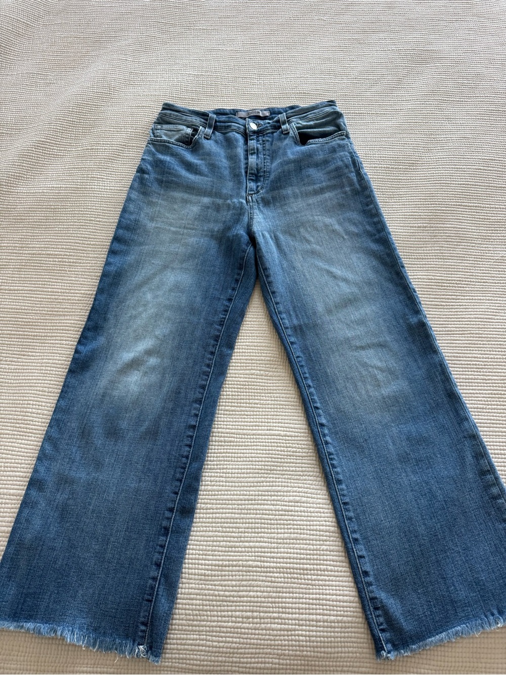 Joe’s Wide Leg Raw Hem Jean size 29 - Picture 2 of 7
